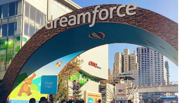 Dreamforce 2016: How Disruptive Will AI Be In B2B Technology?