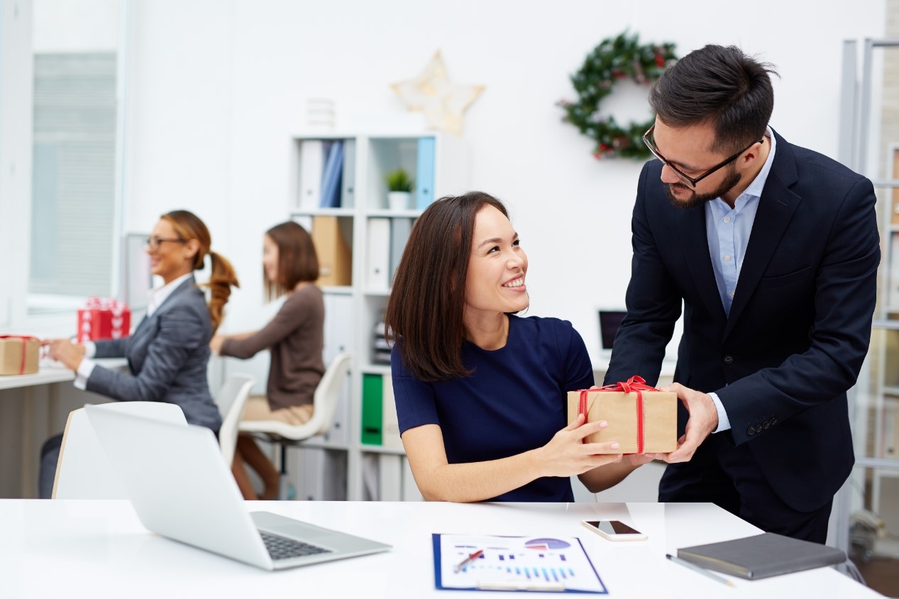 Loop & Tie Launches Salesforce App To Enhance Customer Gifting Experience