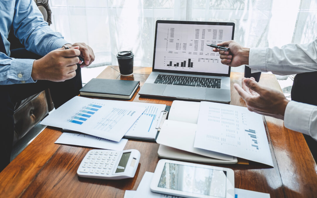 4 Tips For B2B Marketers To Optimize 2025 Strategy & Planning