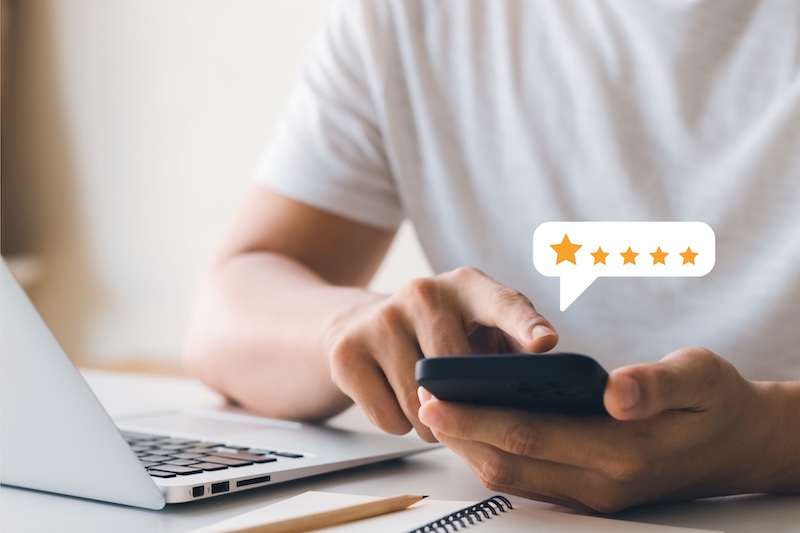 User give rating to service experience on online application, Customer review satisfaction feedback survey concept, Customer can evaluate quality of service leading to reputation ranking of business.