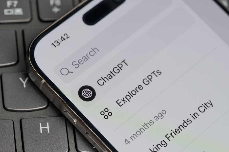 Clutch ChatGPT AI model app menu